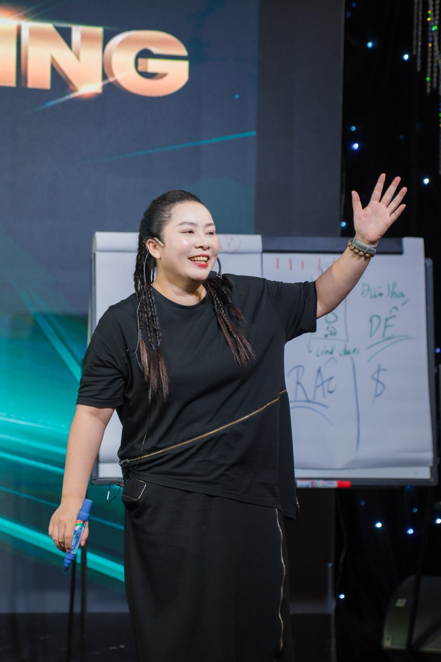 Đỗ Trương San San đứng lớp Video Marketing Phủ Thương Hiệu K11