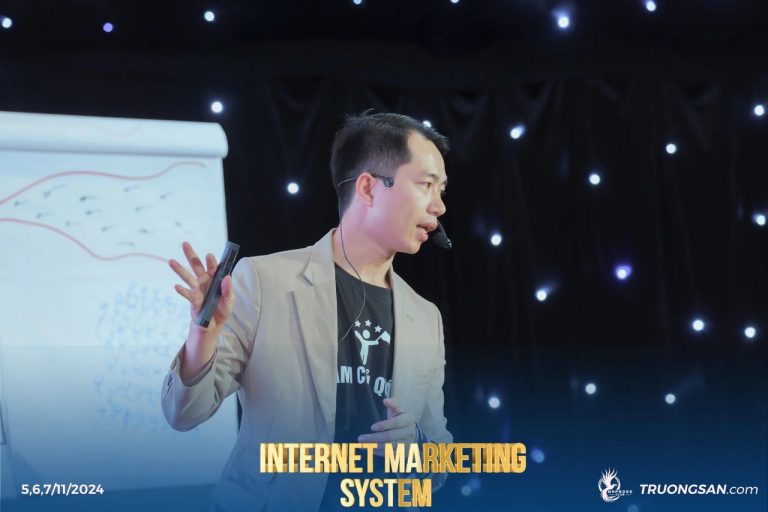 IMS mùa 1, bảng trắng, màn chiếu và giờ thực hành, ảnh 1