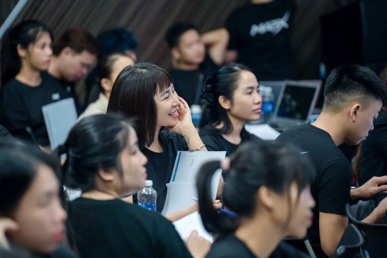 IMS mùa 2, những cụm bàn áo đen, ảnh 9