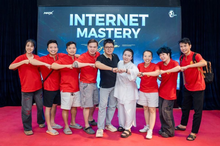 IMS mùa 2, sắc áo đỏ và tấm ảnh chung, ảnh 3