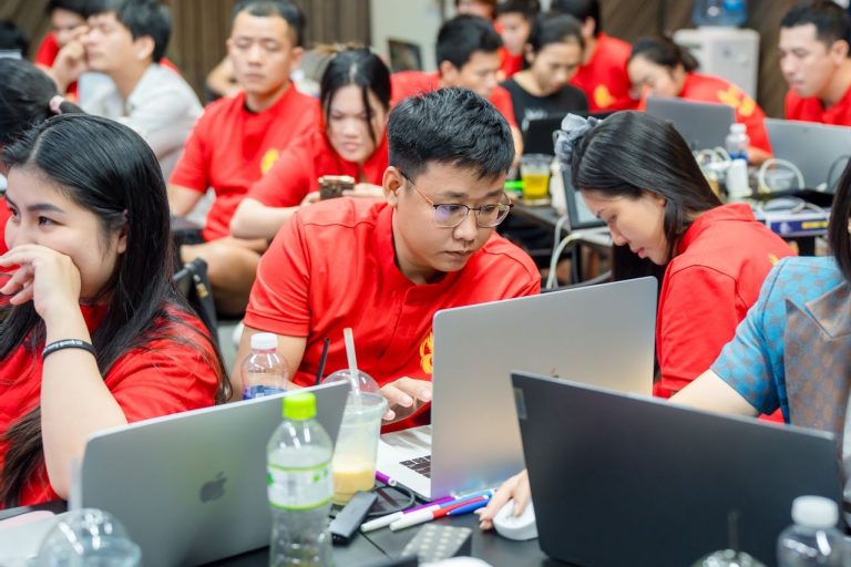 IMS mùa 2, sắc áo đỏ và tấm ảnh chung, ảnh 8
