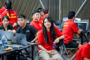 Học viên IMS K02 thảo luận theo nhóm