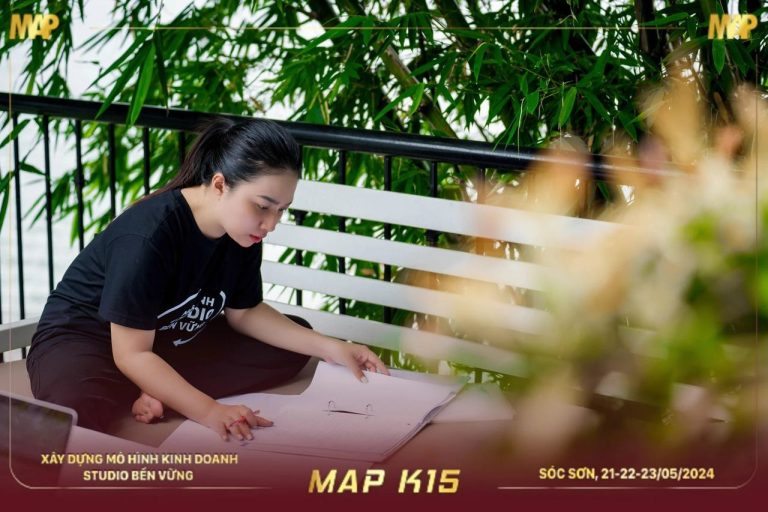 MAP CAMP mùa 15, hiên gỗ và mặt hồ, ảnh 1