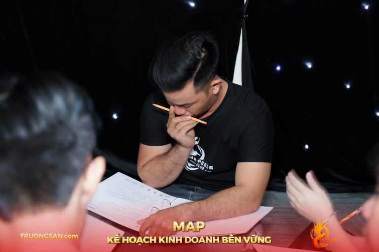 MAP CAMP mùa 18, trên thảm đỏ và quanh bàn học, ảnh 4