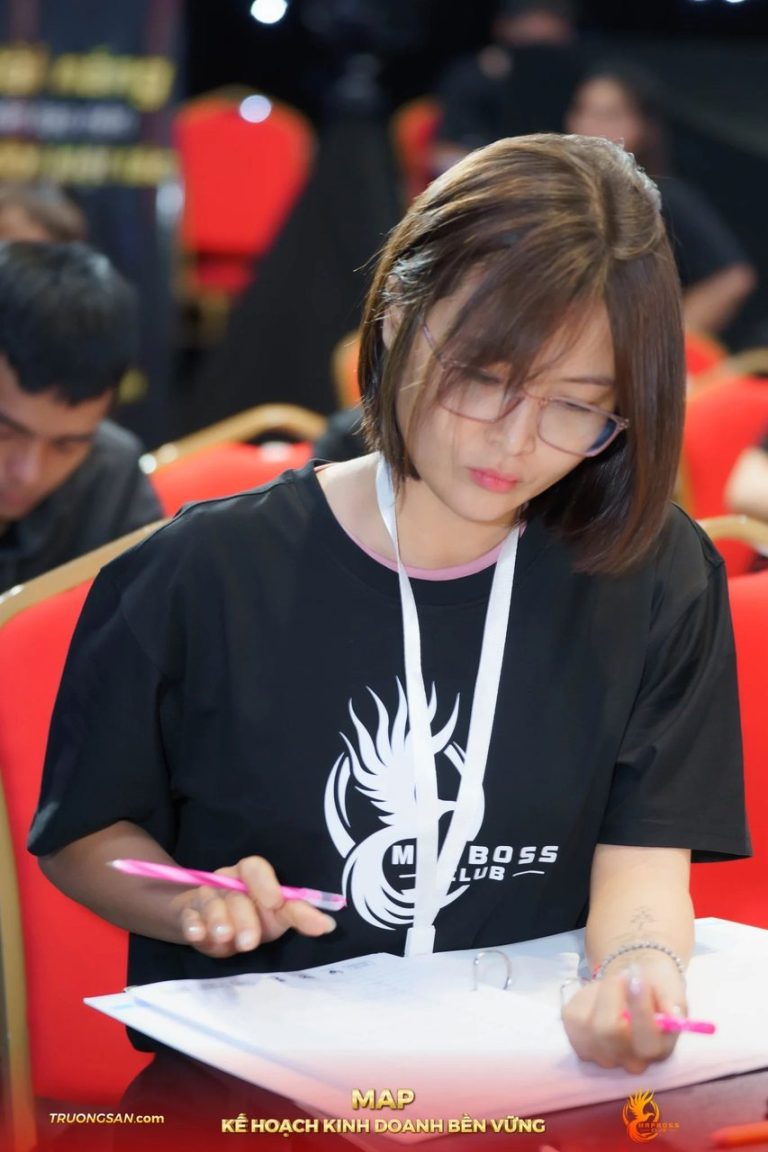 MAP CAMP mùa 18, trên thảm đỏ và quanh bàn học, ảnh 5