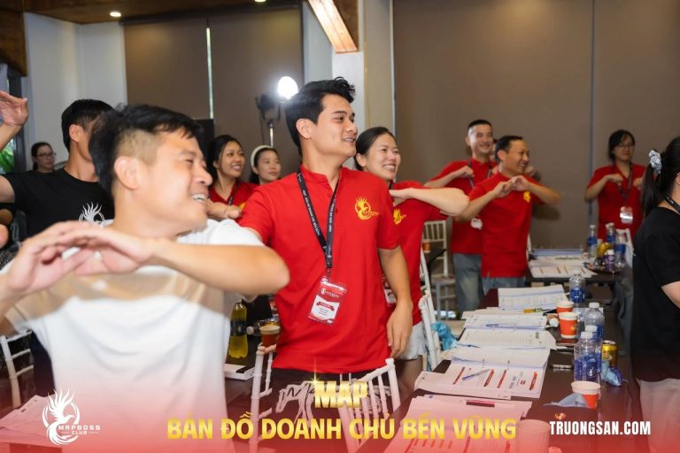 MAP CAMP mùa 19, giờ học trong gian phòng gỗ, ảnh 1