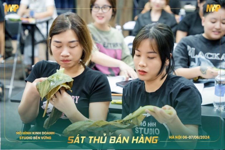 Sát Thủ Bán Hàng mùa 1, tập bán, trình bày và niềm vui cuối lớp, ảnh 1