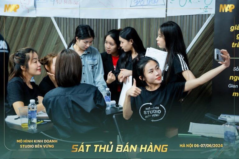 Sát Thủ Bán Hàng mùa 1, tập bán, trình bày và niềm vui cuối lớp, ảnh 7