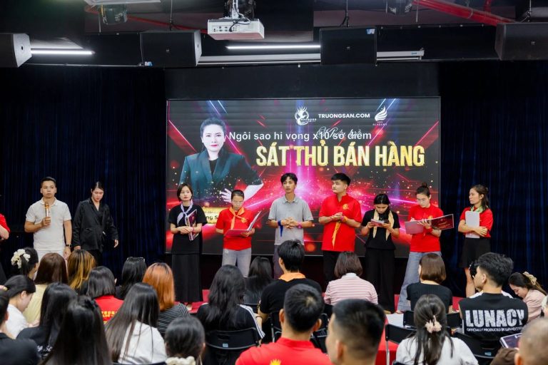 Sát Thủ Bán Hàng mùa 11, giờ giảng và các đội trên sân khấu, ảnh 3