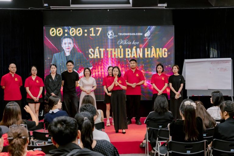 Sát Thủ Bán Hàng mùa 11, giờ giảng và các đội trên sân khấu, ảnh 9