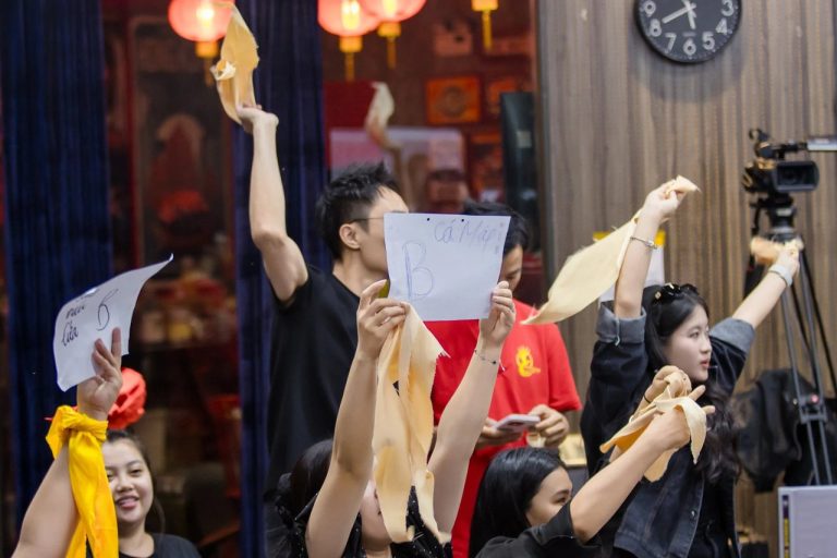 Sát Thủ Bán Hàng mùa 11, reo hò, làm bài và những phút lưu niệm, ảnh 7