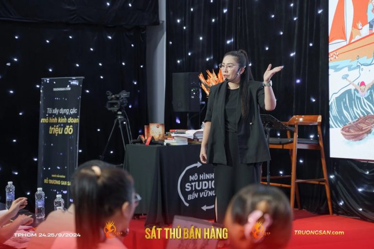 Sát Thủ Bán Hàng mùa 2, người dẫn dắt trên sân khấu rèm sao, ảnh 2