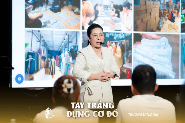 Tay Trắng Dựng Cơ Đồ mùa 1, những trang slide và tấm bảng lật, ảnh 8