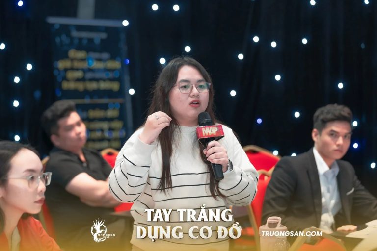 Tay Trắng Dựng Cơ Đồ mùa 1, thảo luận dưới sàn và phút cuối trên sân khấu, ảnh 3