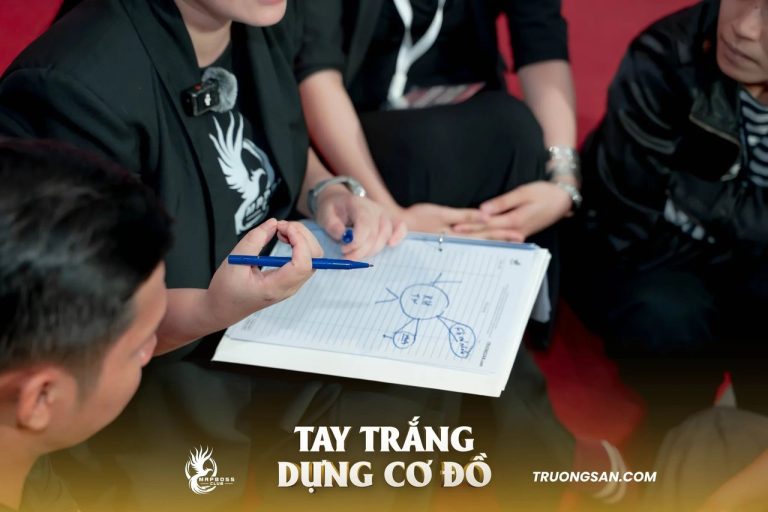 Tay Trắng Dựng Cơ Đồ mùa 1, thảo luận dưới sàn và phút cuối trên sân khấu, ảnh 4