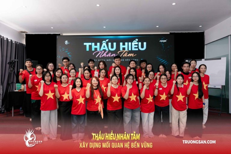 Thấu Hiểu Nhân Tâm mùa 4, micro, rừng tay và những tấm ảnh chung, ảnh 1