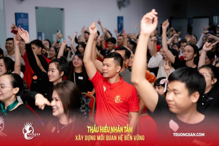 Thấu Hiểu Nhân Tâm mùa 4, micro, rừng tay và những tấm ảnh chung, ảnh 6