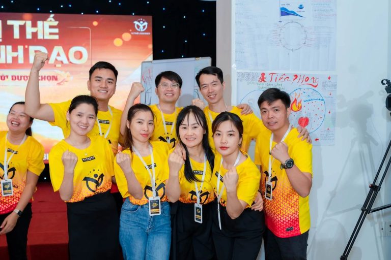 Vị Thế Lãnh Đạo mùa 2, hội trường áo vàng ngày đầu, ảnh 5