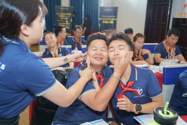 Vị Thế Lãnh Đạo mùa 2, áo đỏ, áo polo và đêm áo trắng, ảnh 7