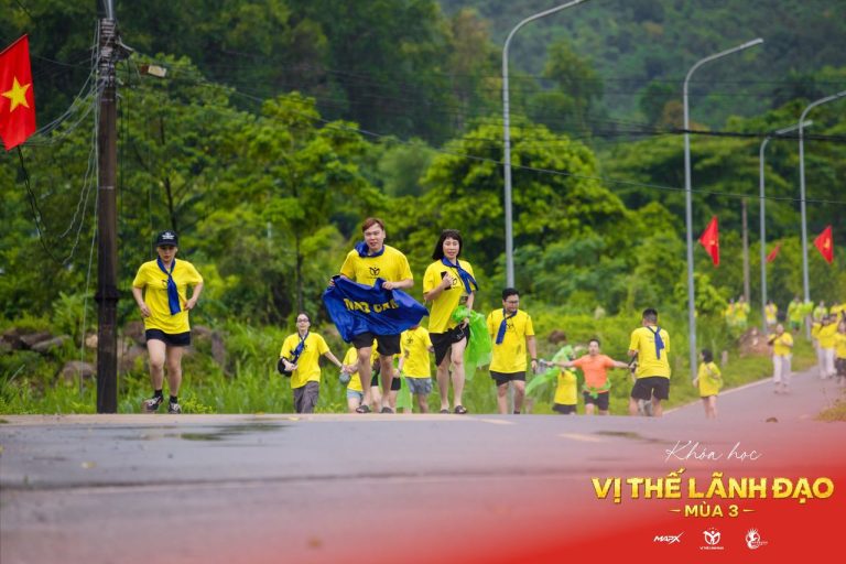Vị Thế Lãnh Đạo mùa 3, lối mòn, suối đá và những trạm dừng, ảnh 4