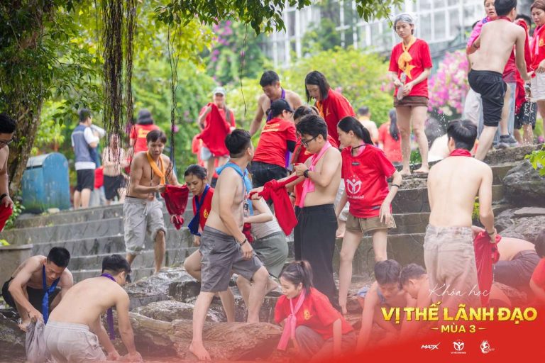 Vị Thế Lãnh Đạo mùa 3, cơn mưa, cột đá và giờ chia sẻ, ảnh 1