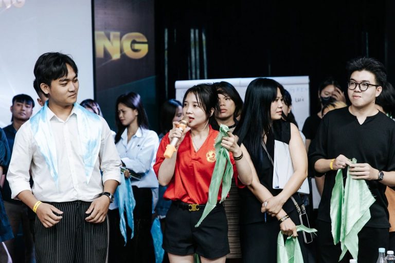 Video Marketing mùa 10, chia đội và làm bài bên bàn, ảnh 2