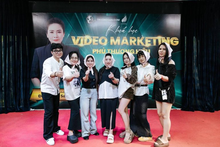 Video Marketing mùa 10, tiếng cười và ảnh chụp theo đội, ảnh 6