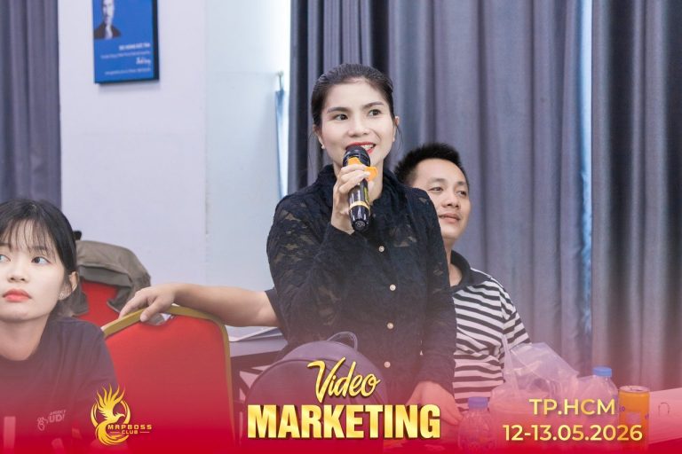 Video Marketing mùa 12, phông xanh lục và những lượt cầm micro, ảnh 5