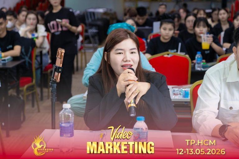 Video Marketing mùa 12, phông xanh lục và những lượt cầm micro, ảnh 7