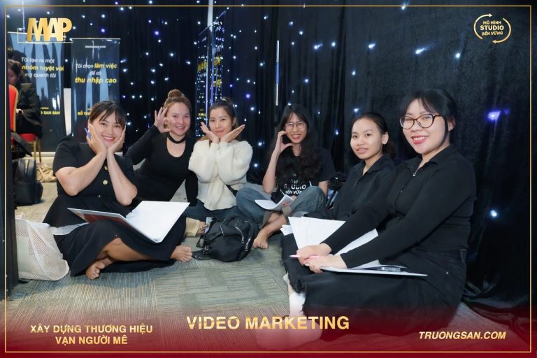 Video Marketing mùa 6, làm bài trên sàn và bữa cơm quây quần, ảnh 6