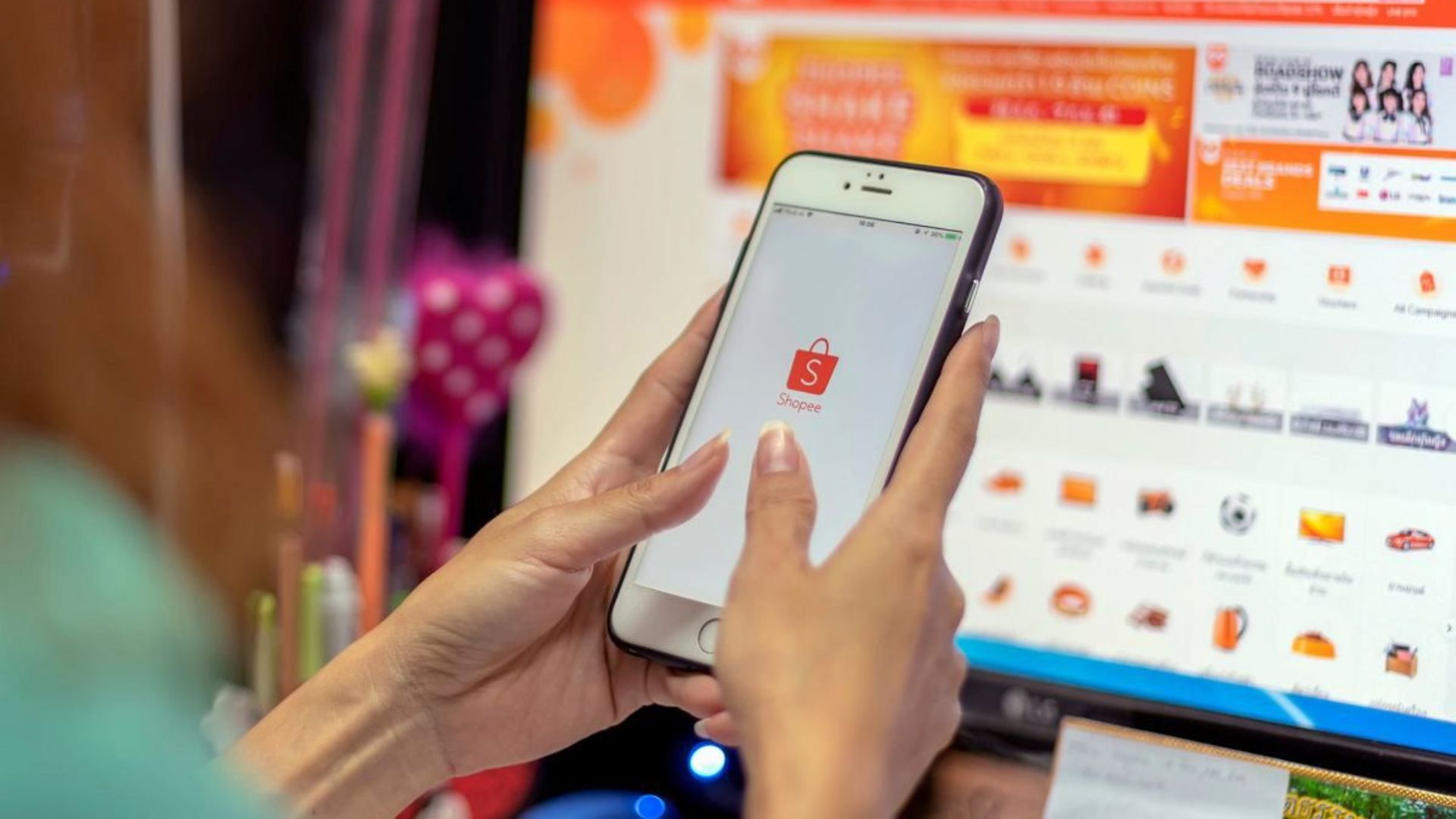 Ví dụ trải nghiệm người dùng trên ứng dụng mua sắm Shopee